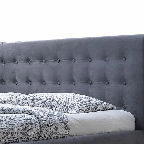 Baxton Studio Margaret Upholstered Velvet Queen Bed 3 Baxton Studio Margaret Upholstered Velvet Queen Bed - Image 3